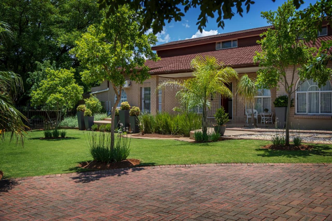 Park Living Guesthouse Bloemfontein Exterior photo
